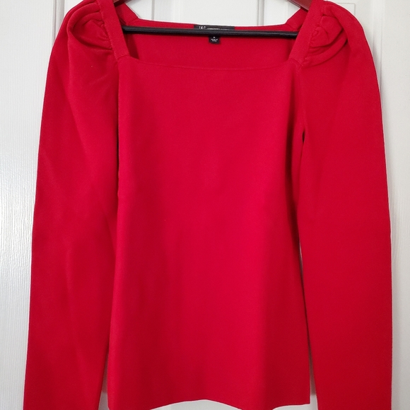 NWT Women's red INC long sleeve blouse M - Picture 2 of 3
